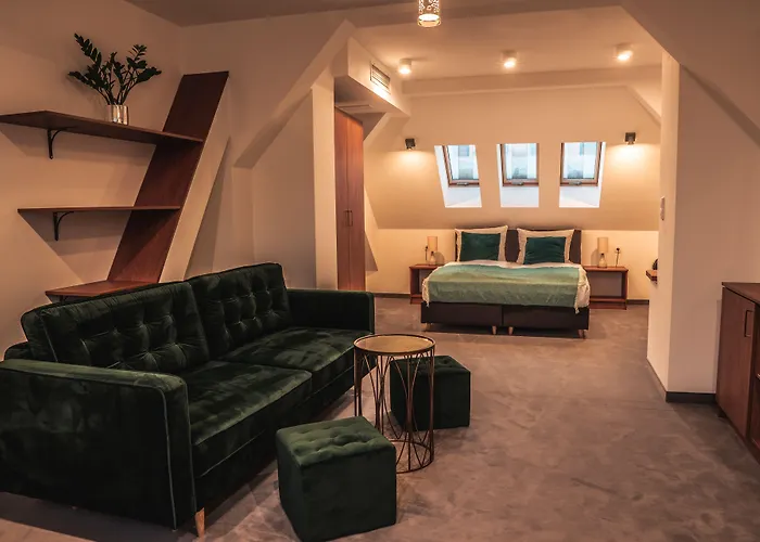 Brassel Aparthotel 4*